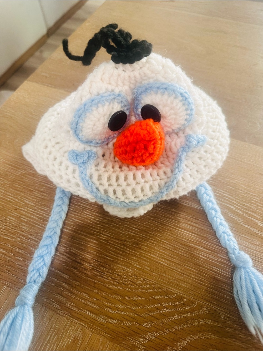 Handmade Crochet Olaf Beanie - White & Light Blue Unisex